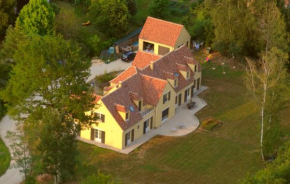 Гостиница La Foulerie  Бюльон